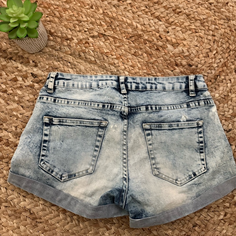 ACID WASHED DENIM SHORTS - Picture 4 of 7